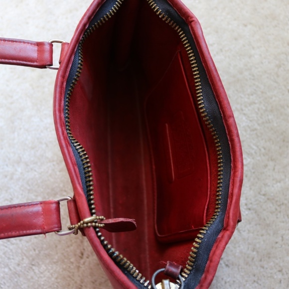 Vintage COACH Bonnie Cashin 1970’s LEATHER Red Leather Slim Satchel Bag Purse - Picture 6 of 7